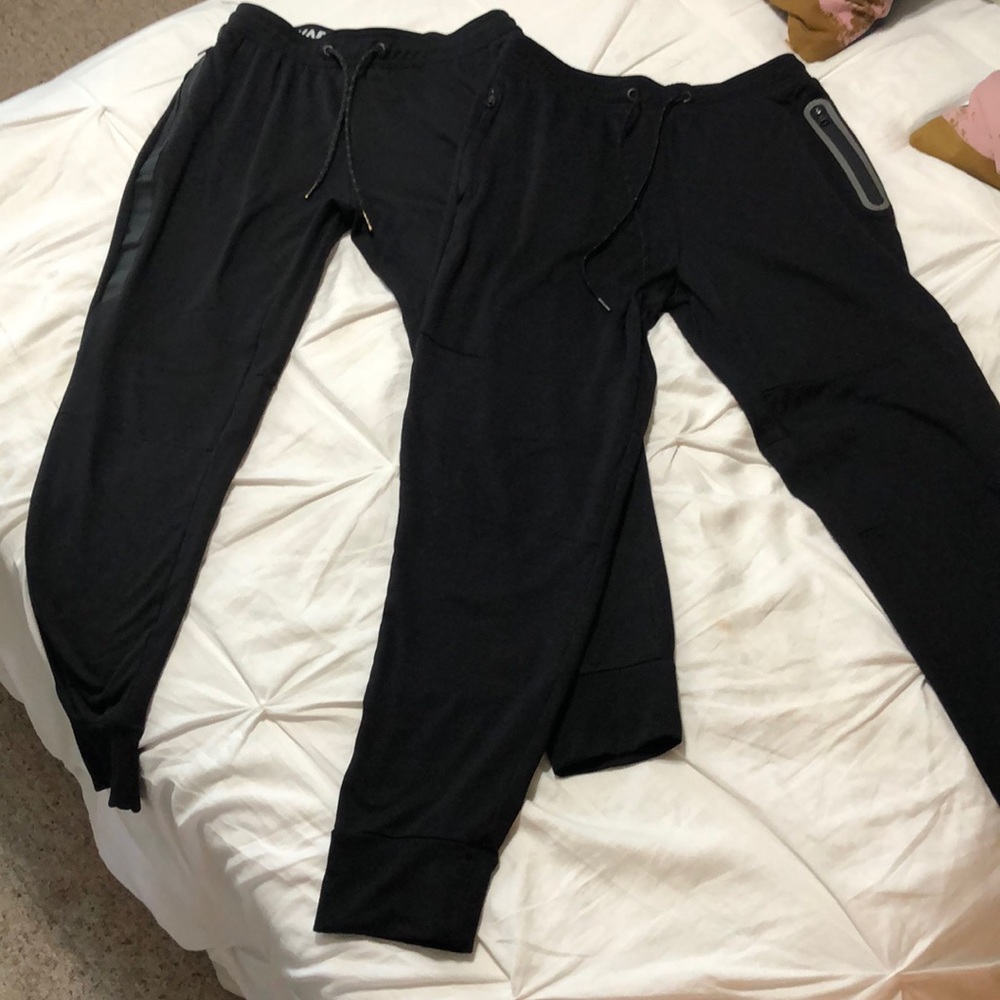 American Eagle men’s Boys Black joggers S